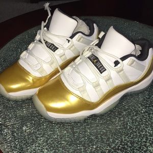 Jordan 11s